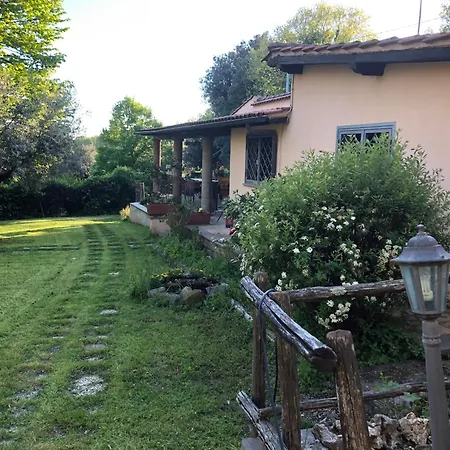 Villino Indipendente I Tigli Campagnano Di Roma